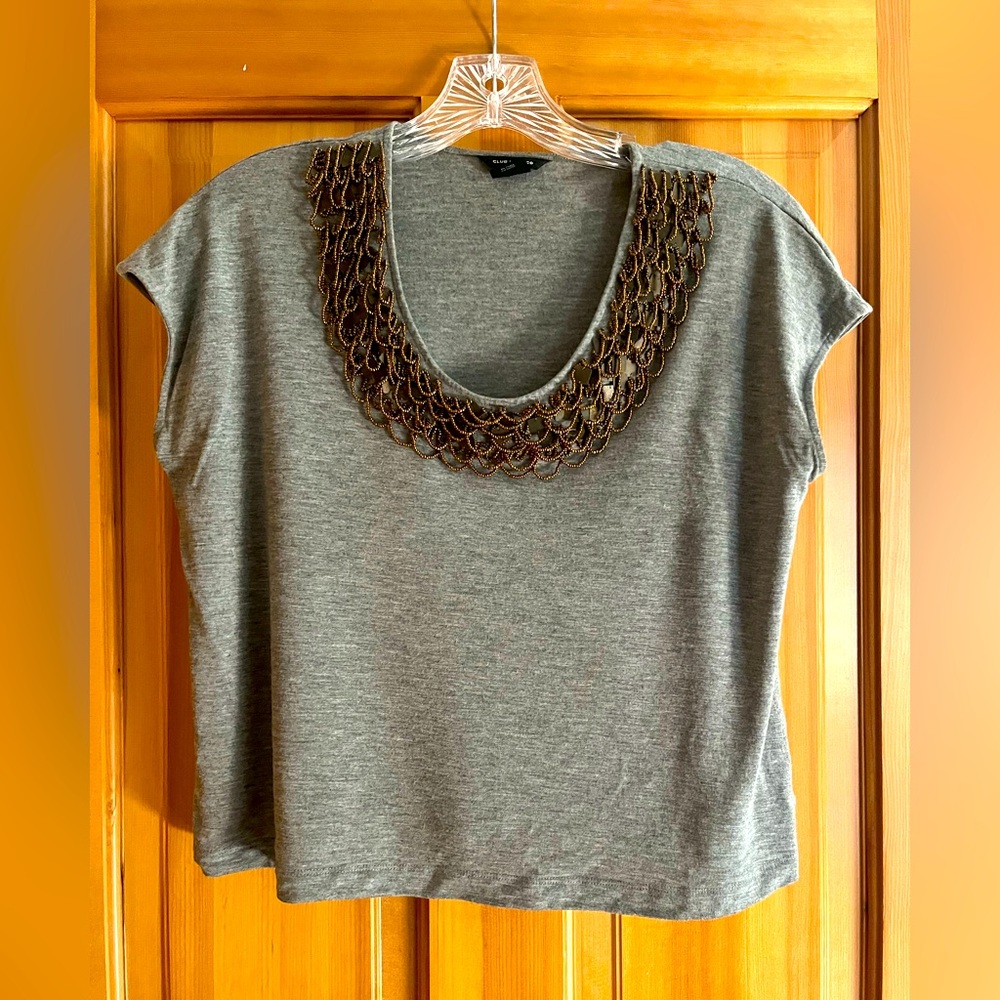 Club Monaco Gray Top with Chain Accent